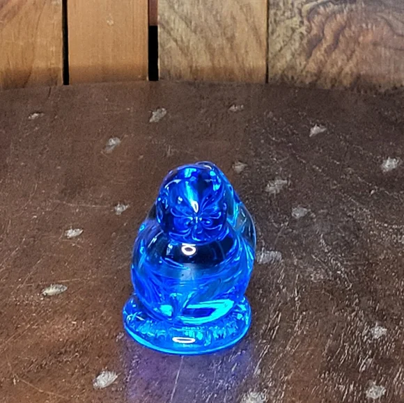 Mini Blue Glass Bird Figurine - Picture 12 of 13